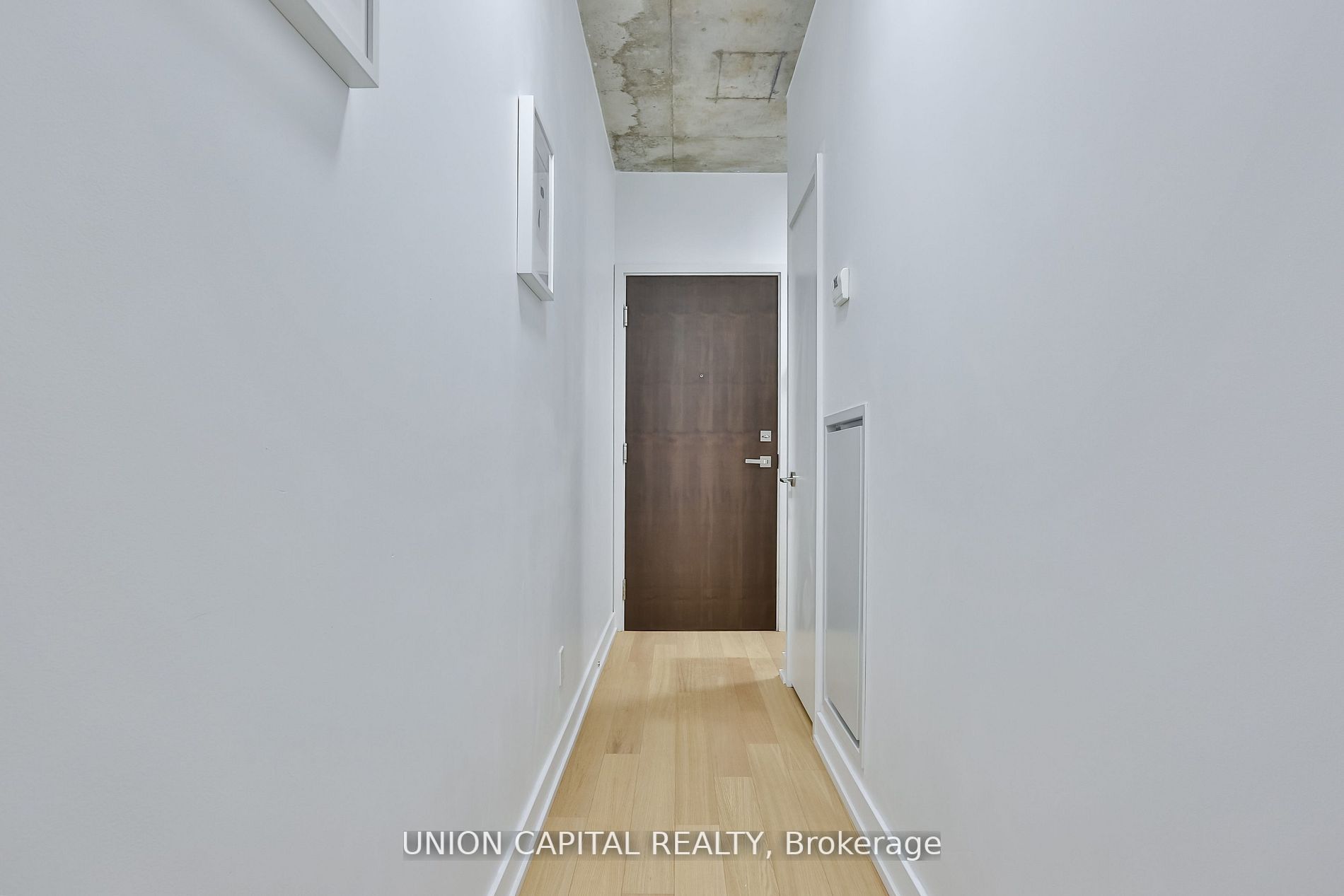 1190 Dundas St E, #324