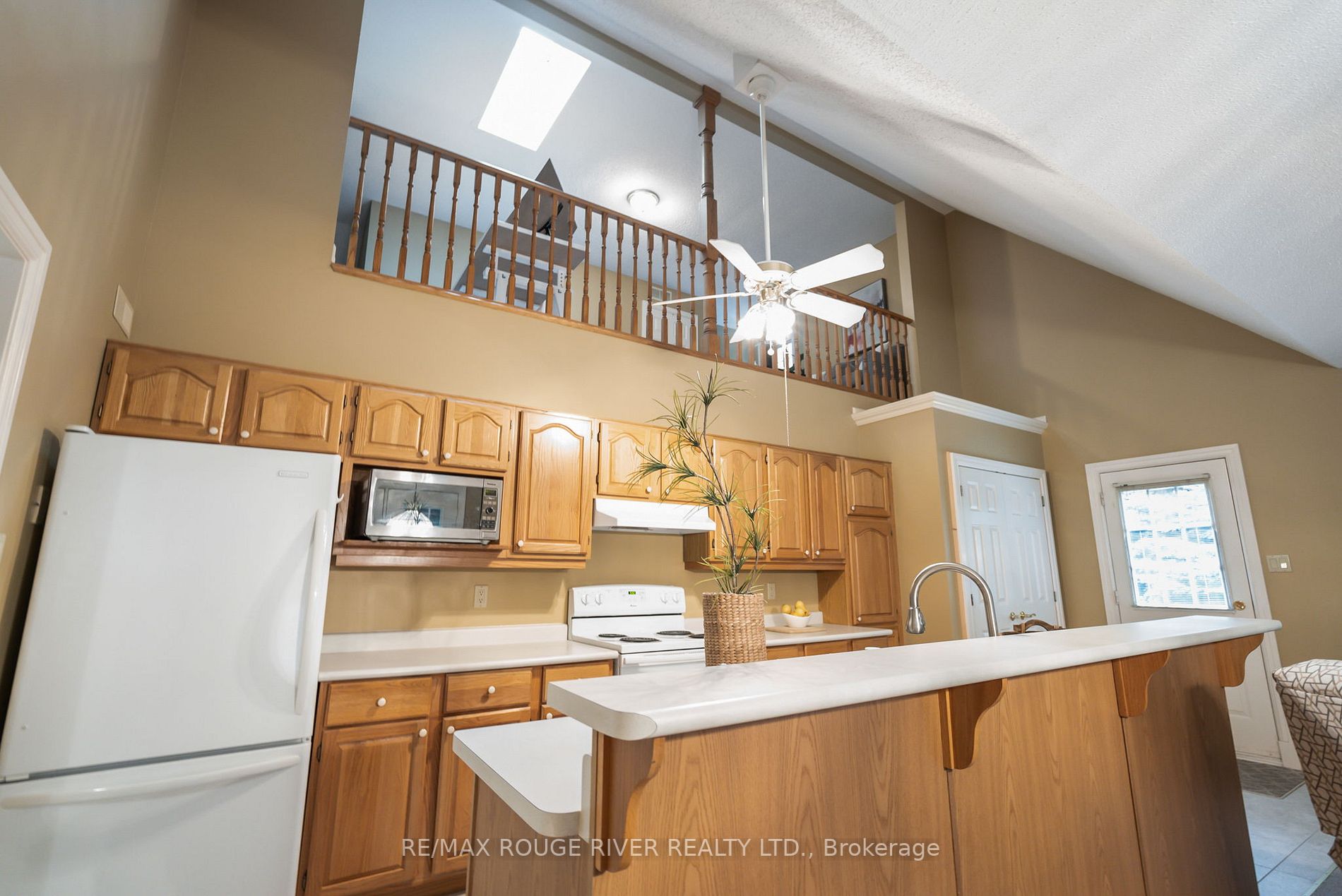 27 Timberlane Crt