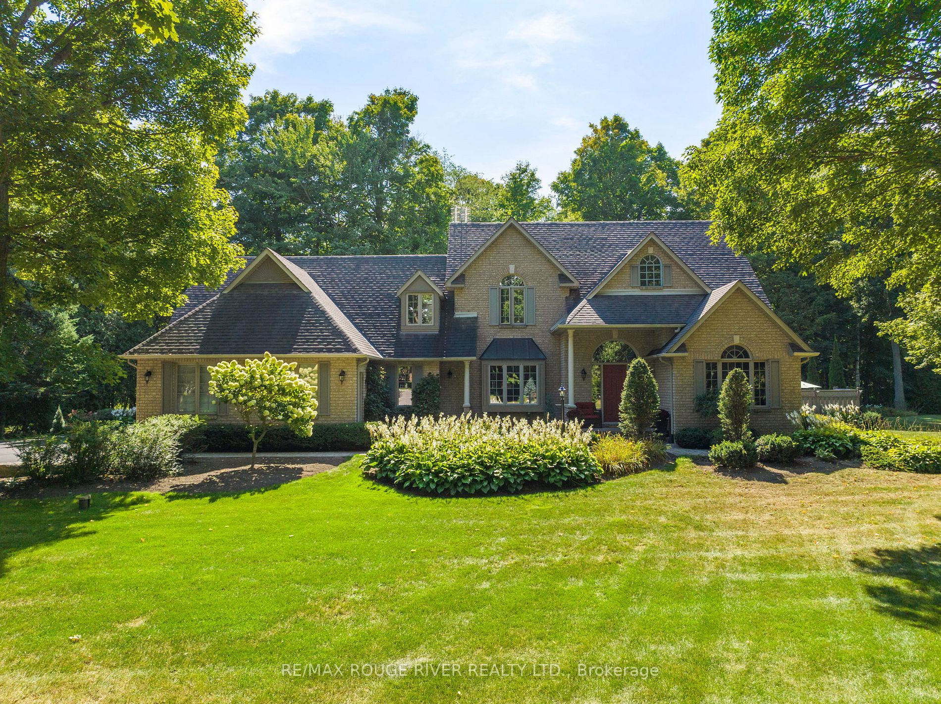 27 Timberlane Crt