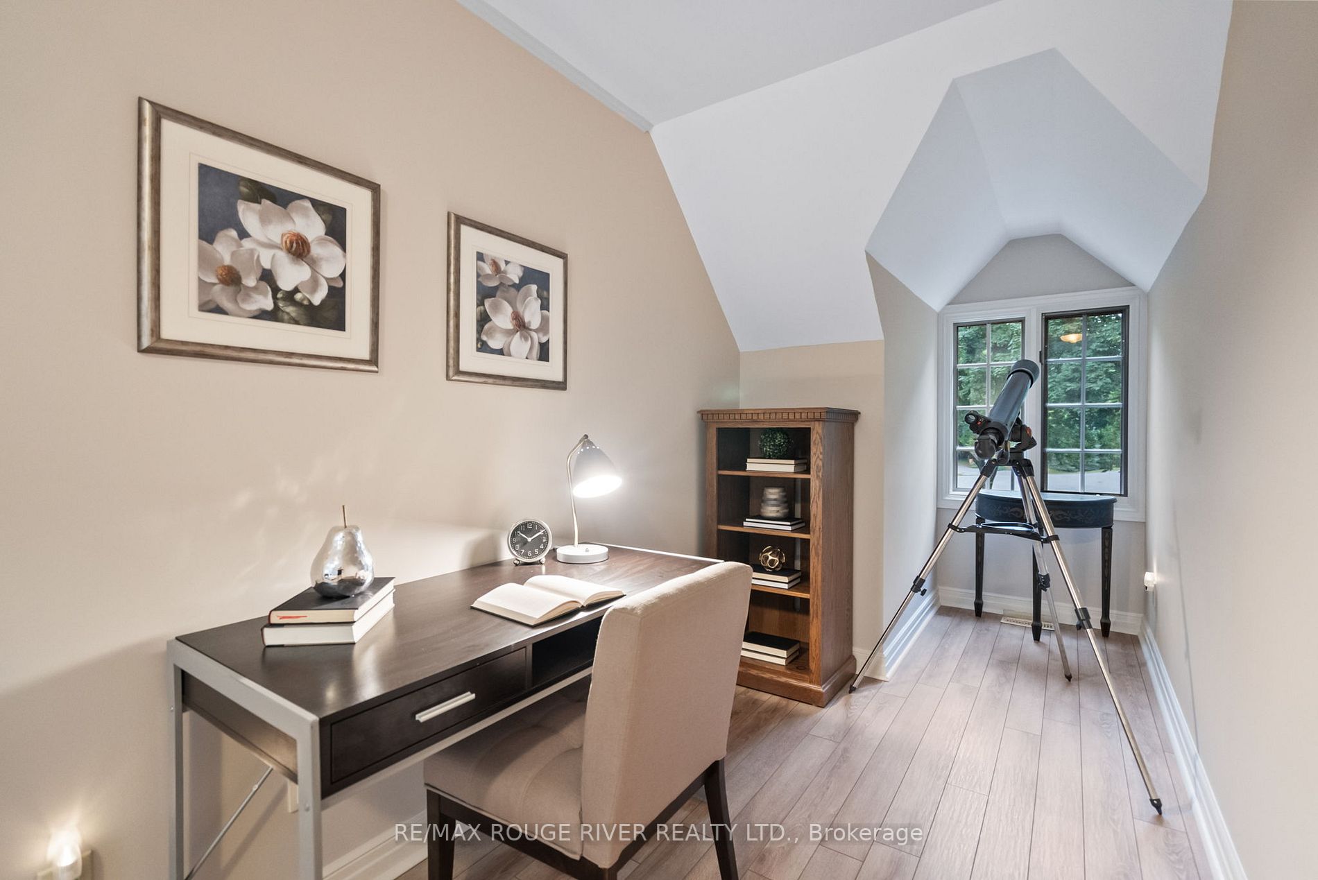 27 Timberlane Crt