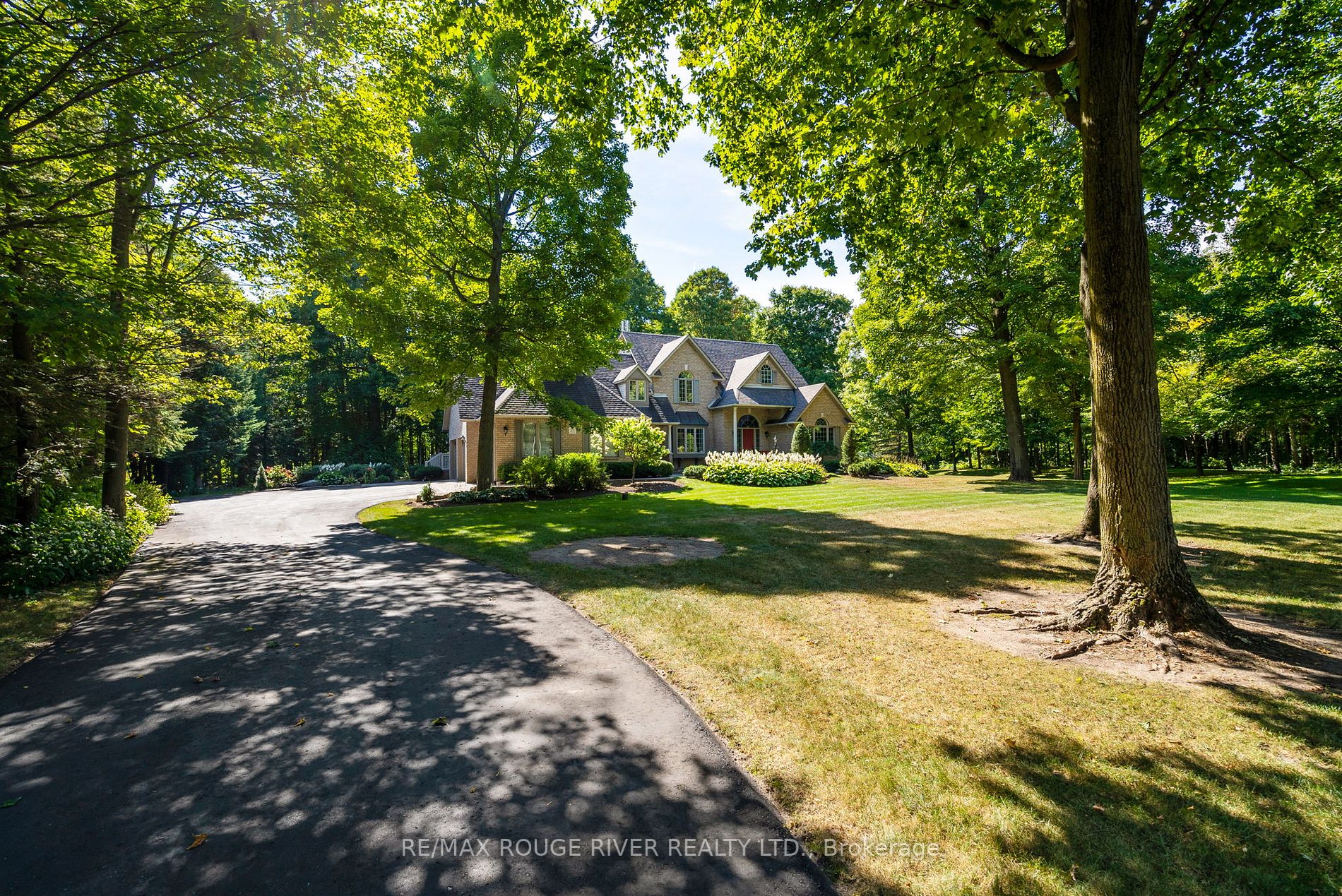 27 Timberlane Crt