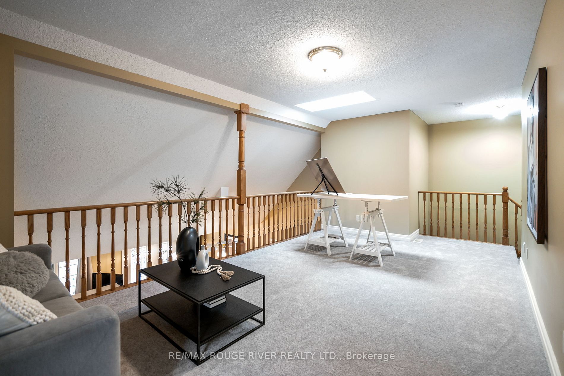 27 Timberlane Crt