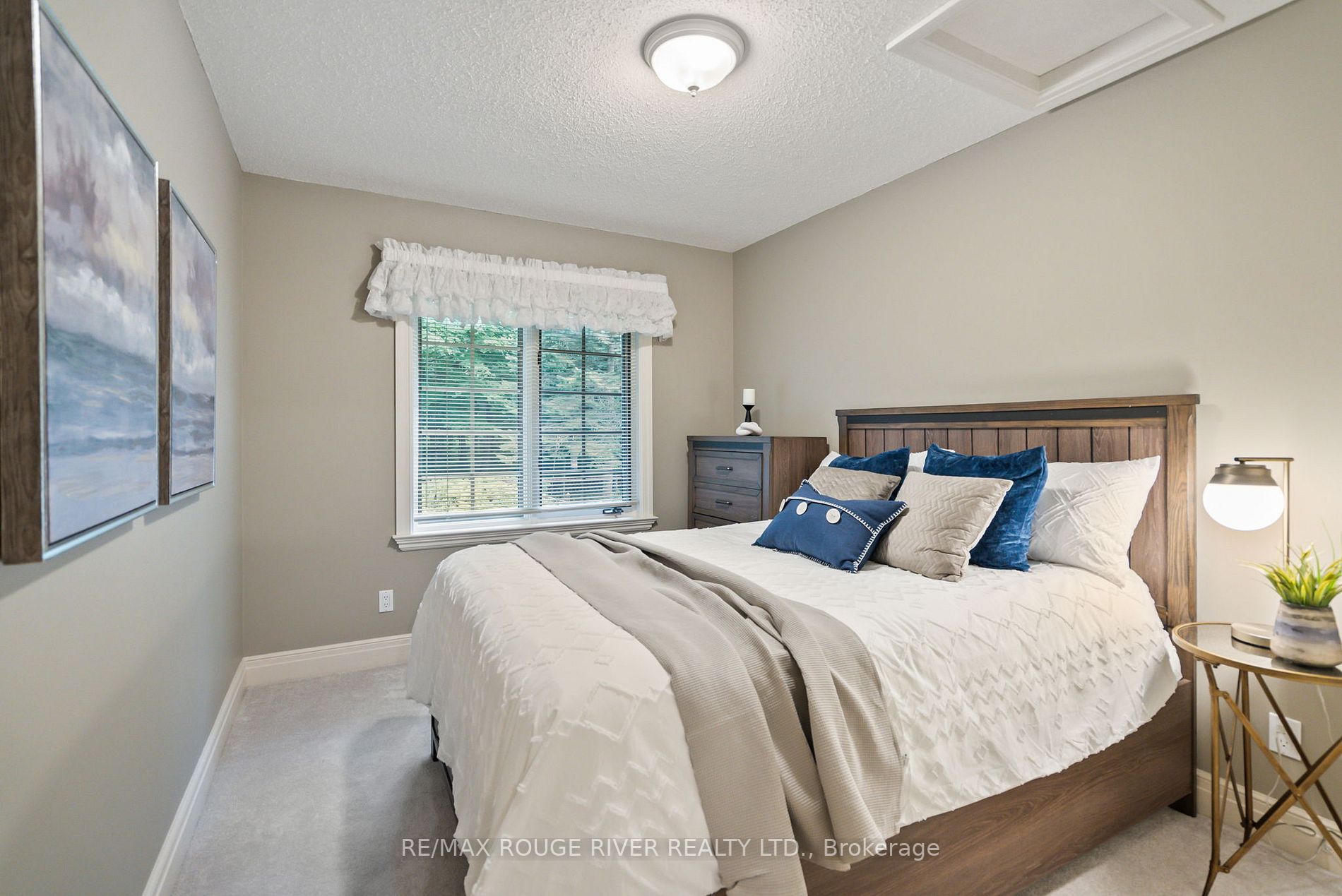 27 Timberlane Crt