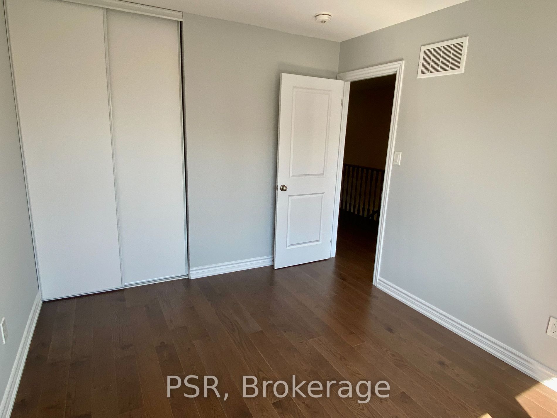 8 Douet Lane