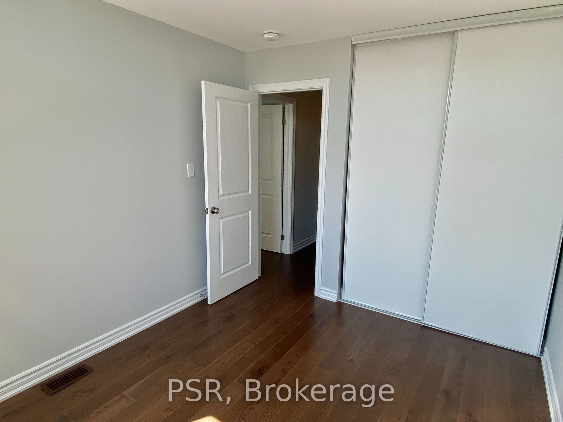 8 Douet Lane