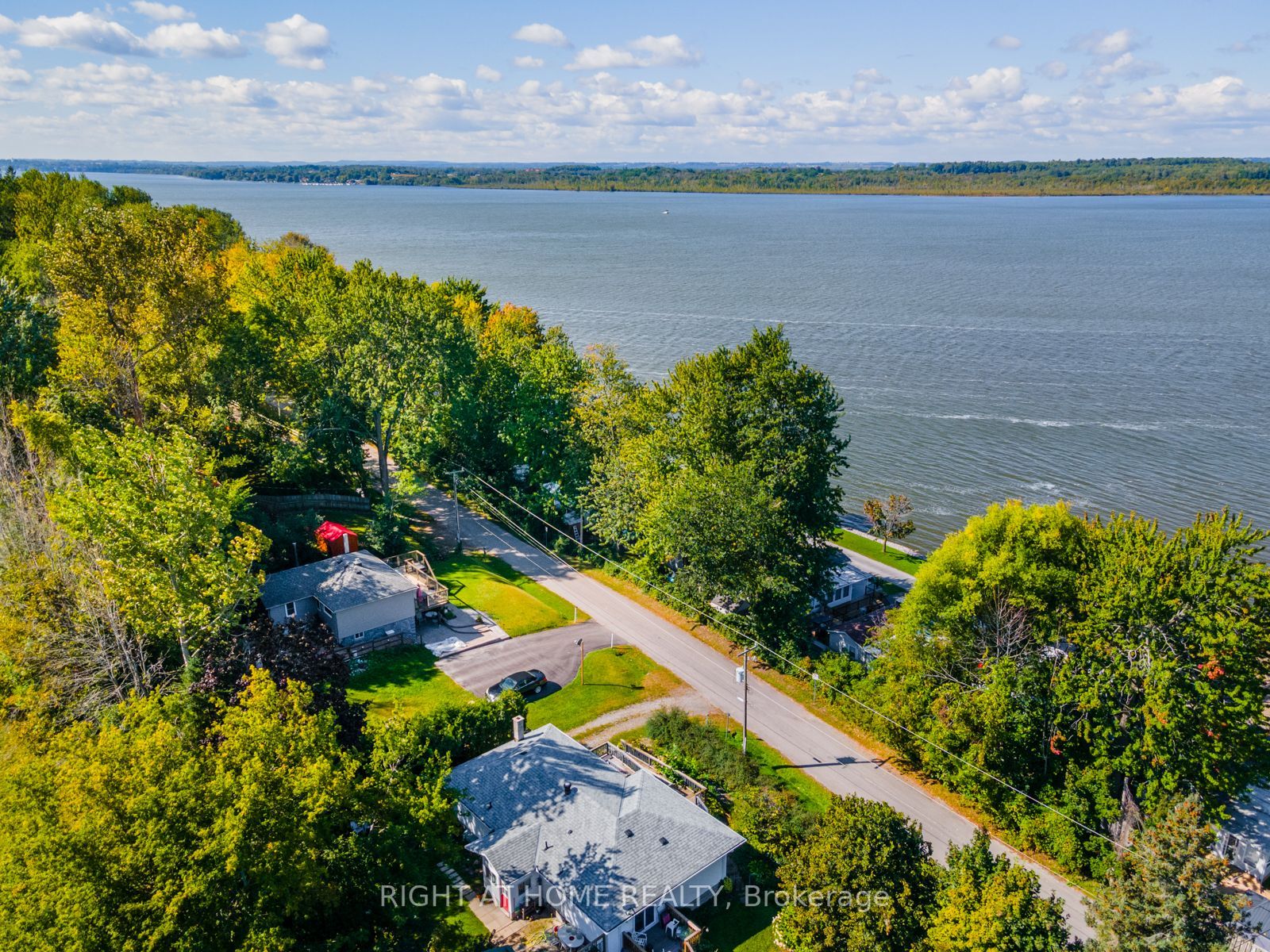 202 Platten Blvd W