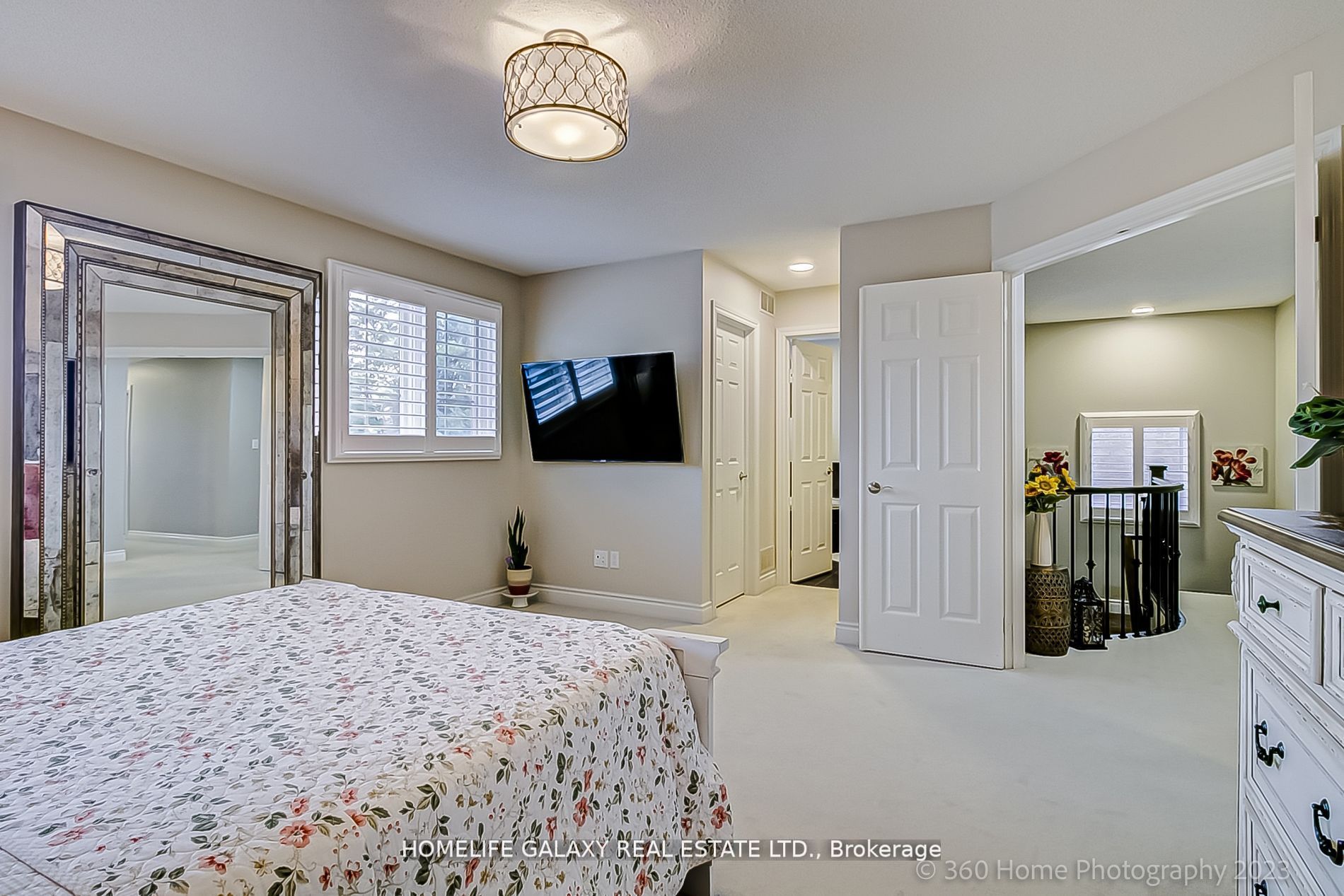 417 Bovin Ave