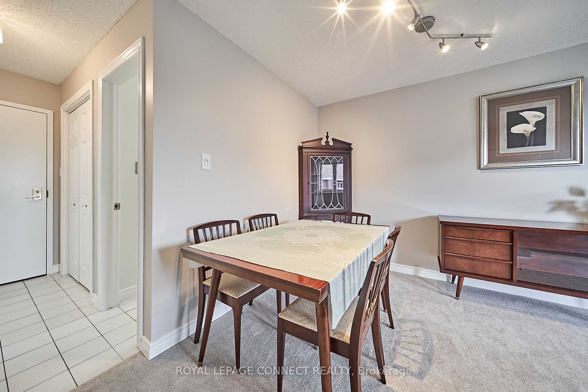 193 Lake Driveway W, #414