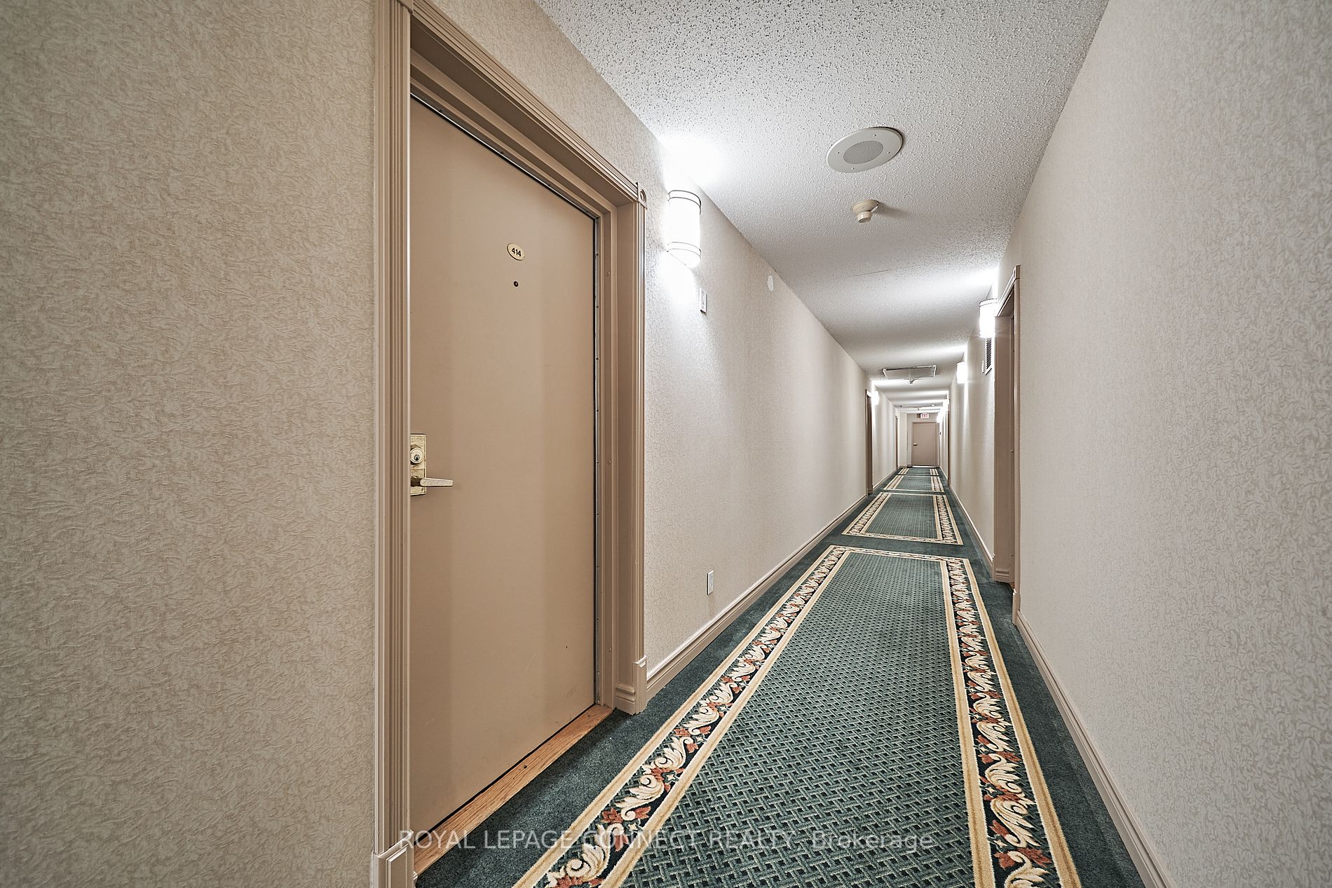 193 Lake Driveway W, #414