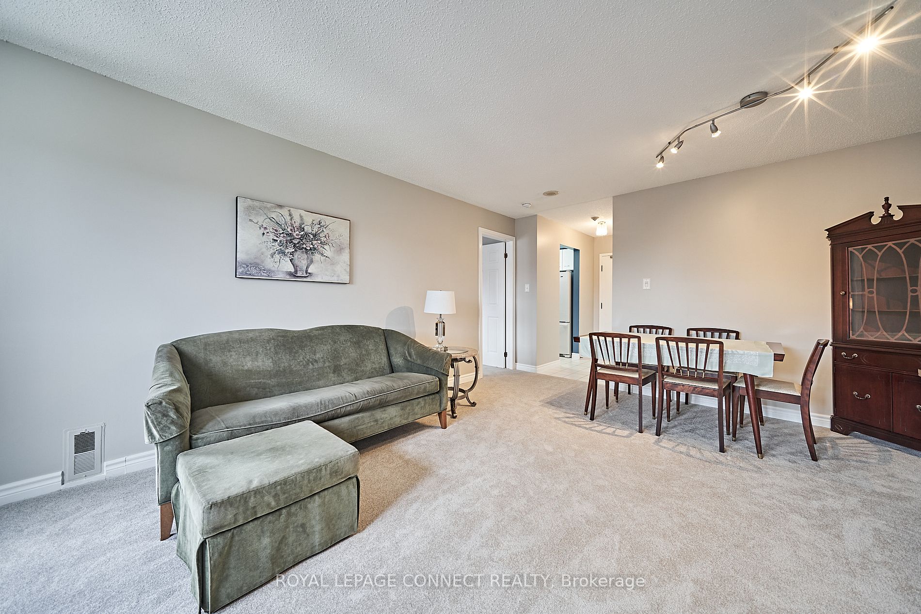 193 Lake Driveway W, #414