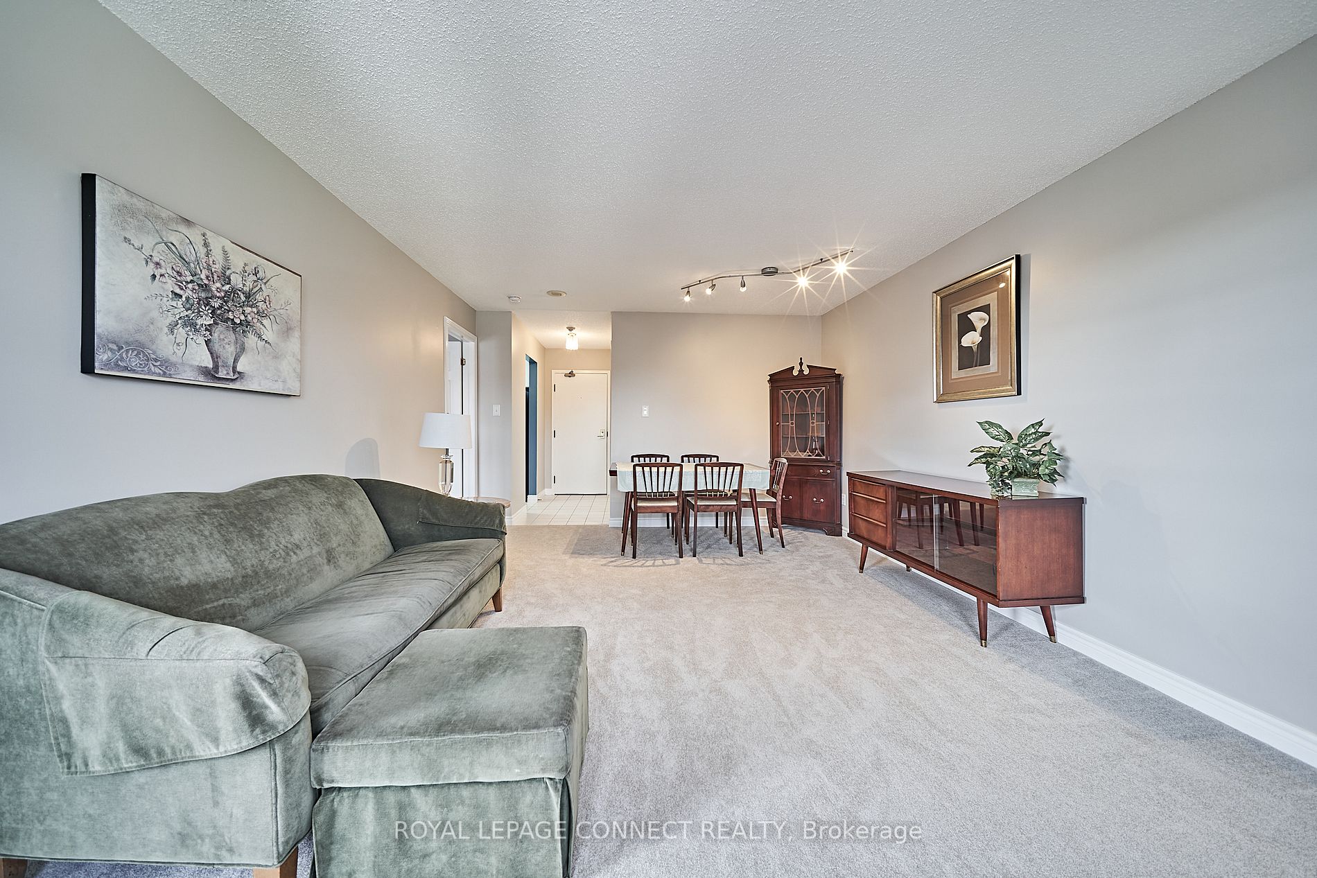 193 Lake Driveway W, #414