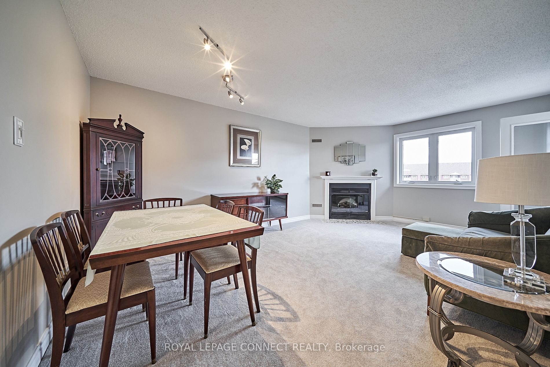 193 Lake Driveway W, #414