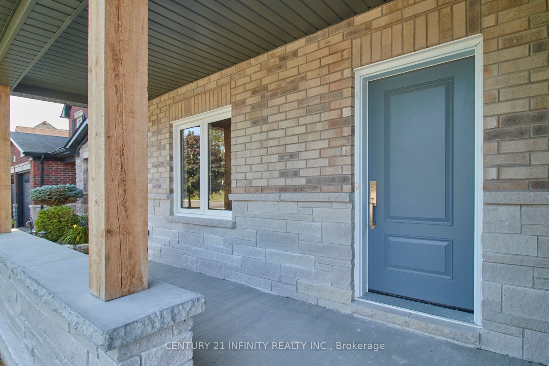 848 Stevenson Rd N