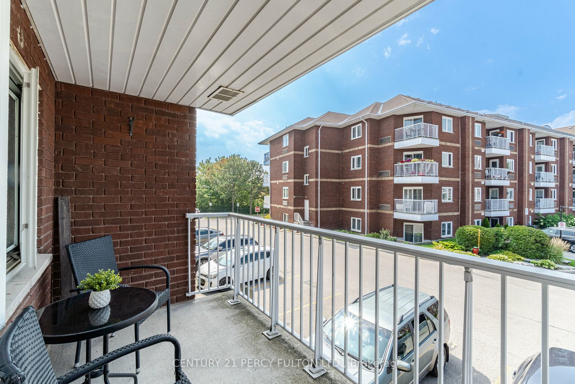 189 Lake Driveway W, #209
