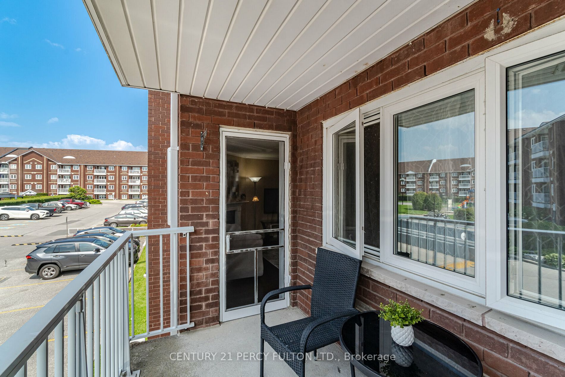 189 Lake Driveway W, #209