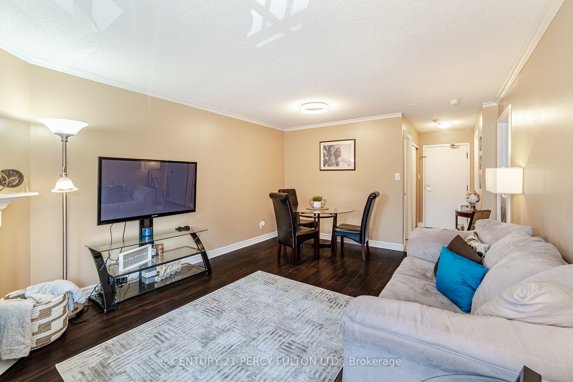 189 Lake Driveway W, #209