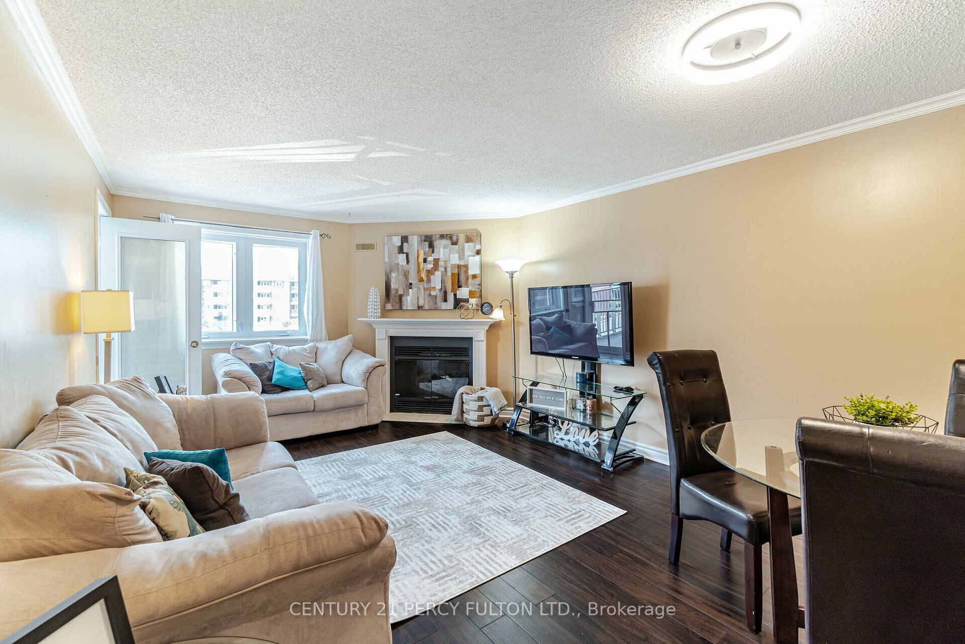 189 Lake Driveway W, #209