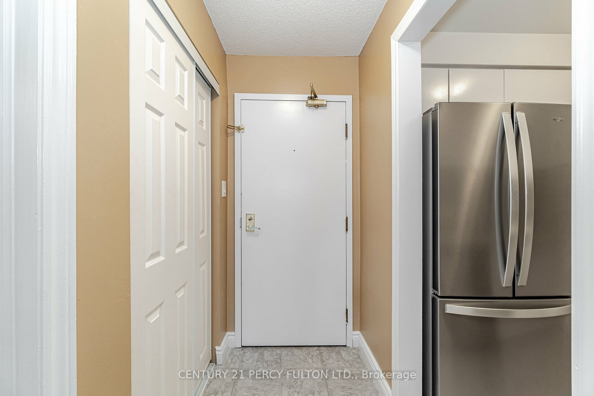 189 Lake Driveway W, #209