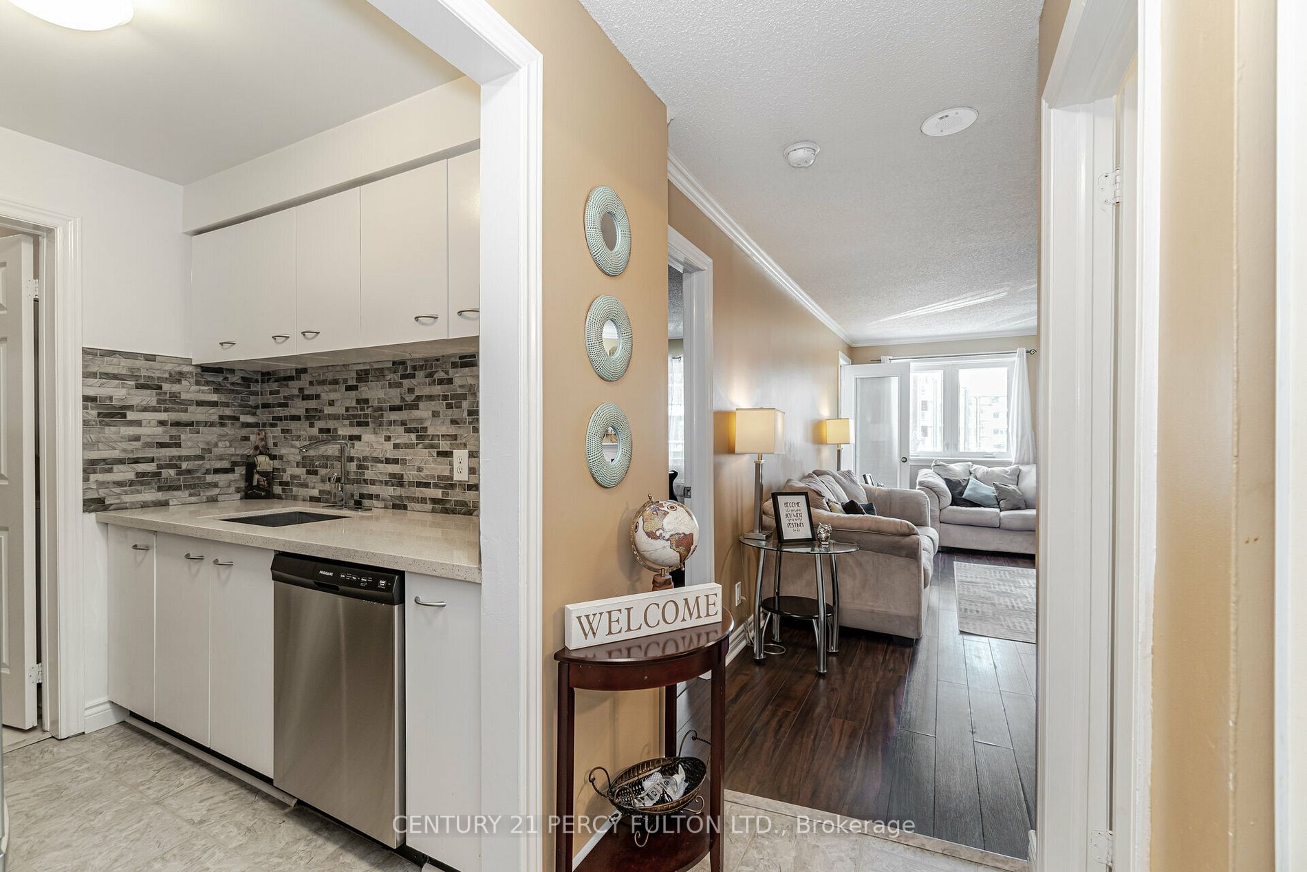 189 Lake Driveway W, #209