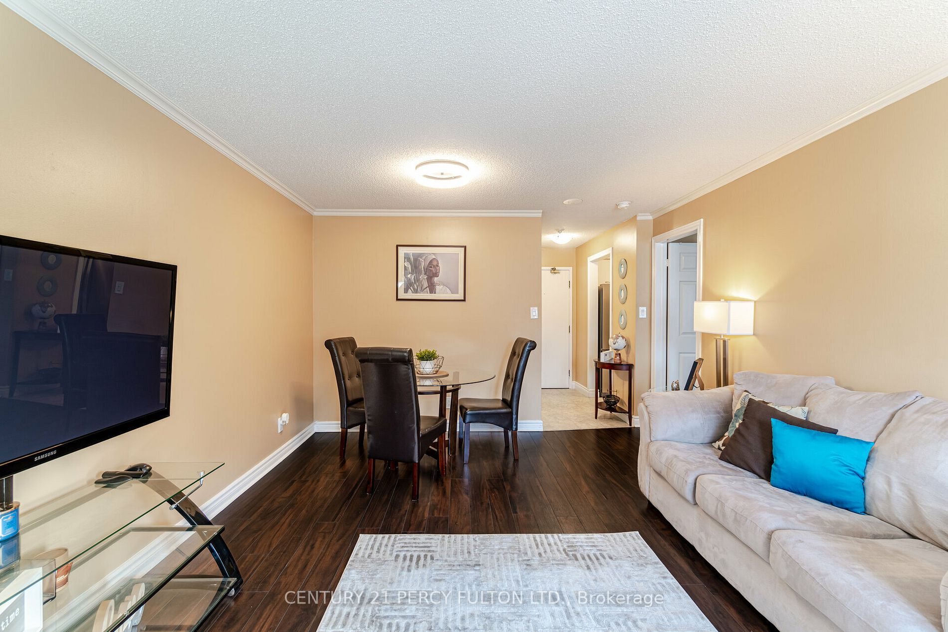 189 Lake Driveway W, #209