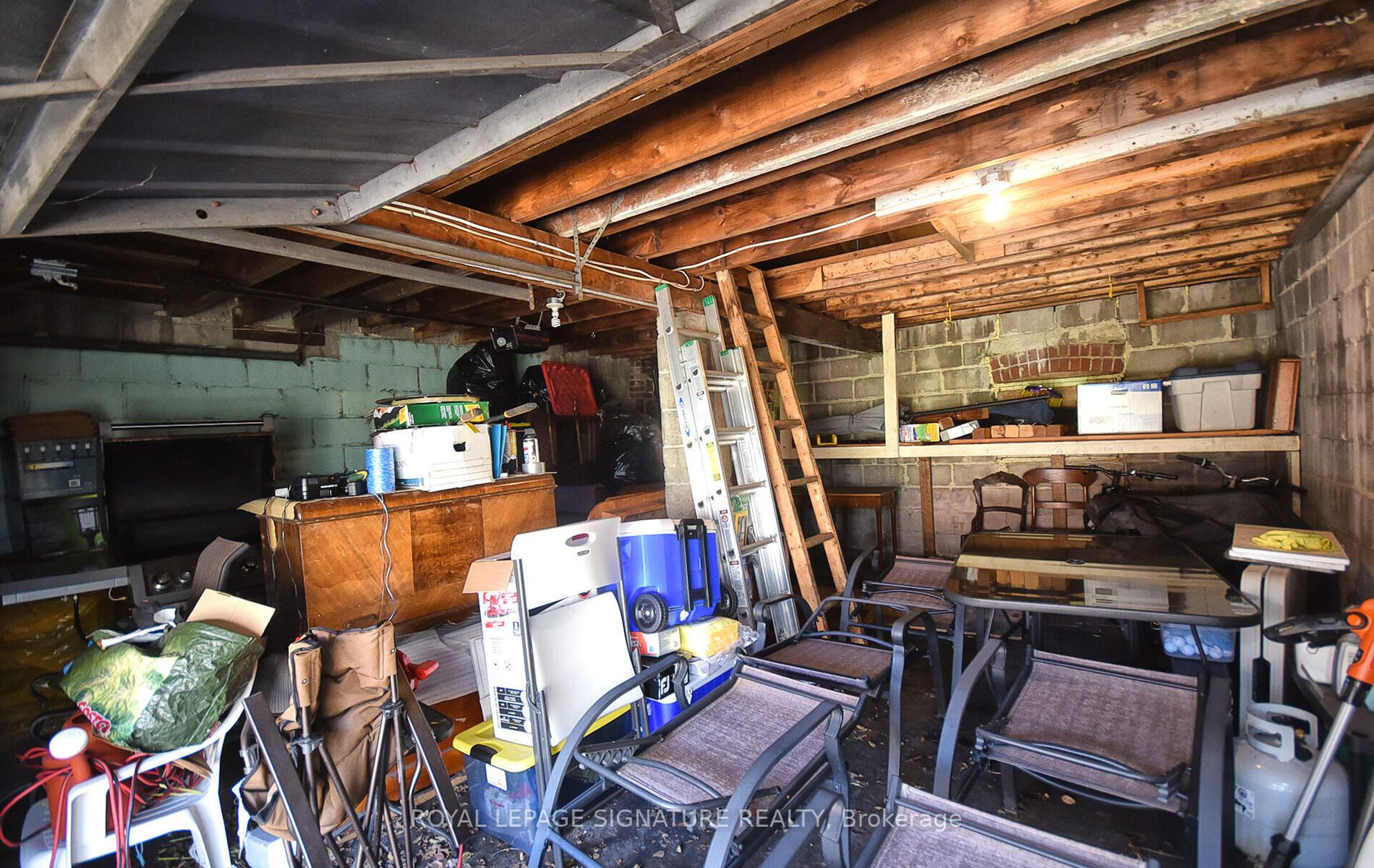 157 Woodville Ave