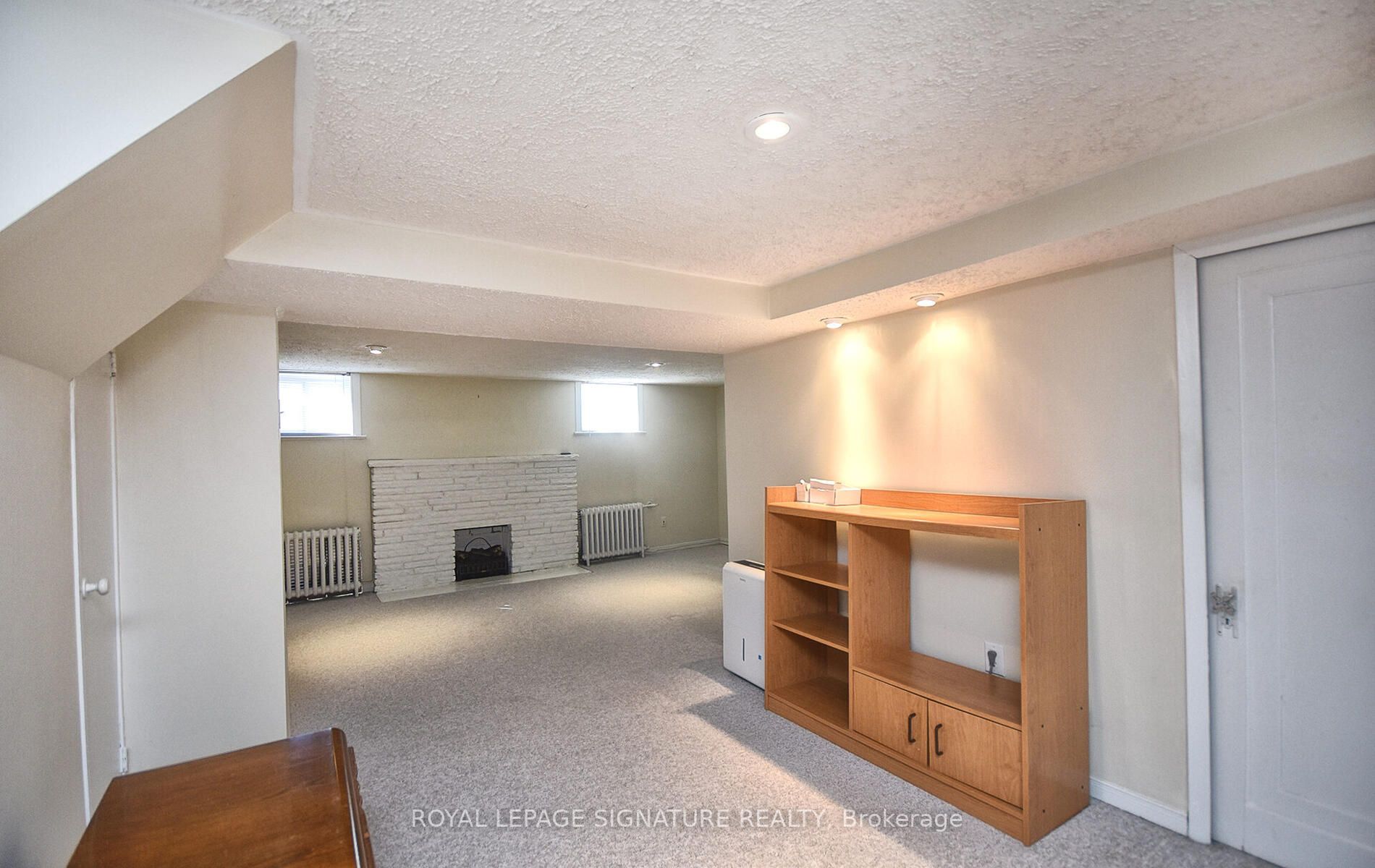 157 Woodville Ave