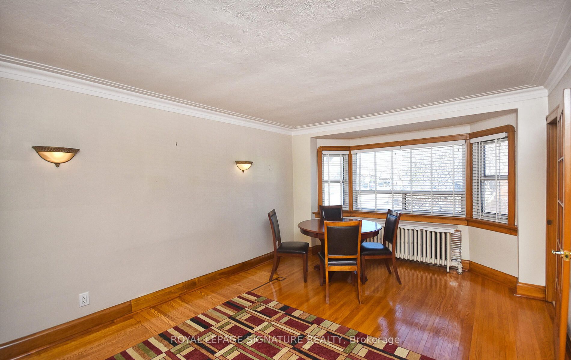 157 Woodville Ave