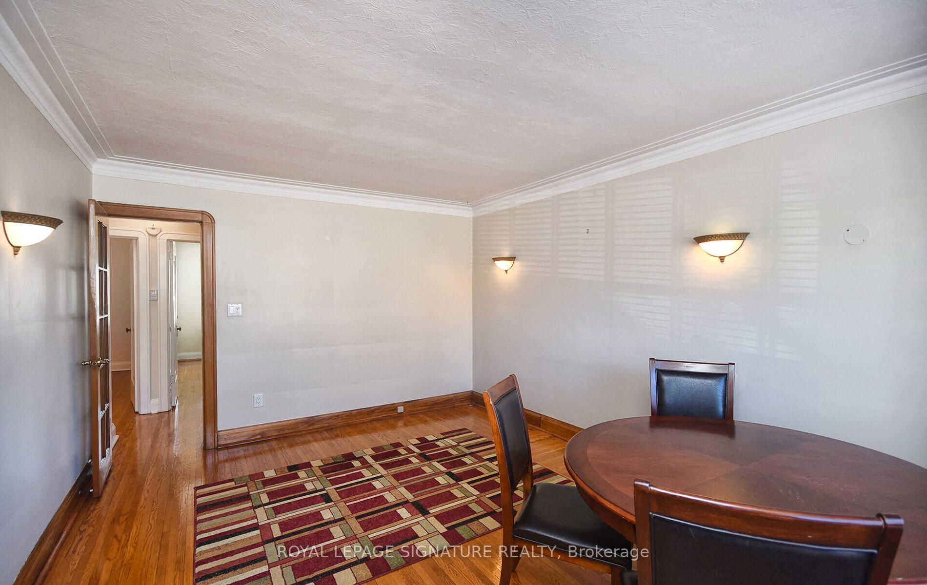 157 Woodville Ave