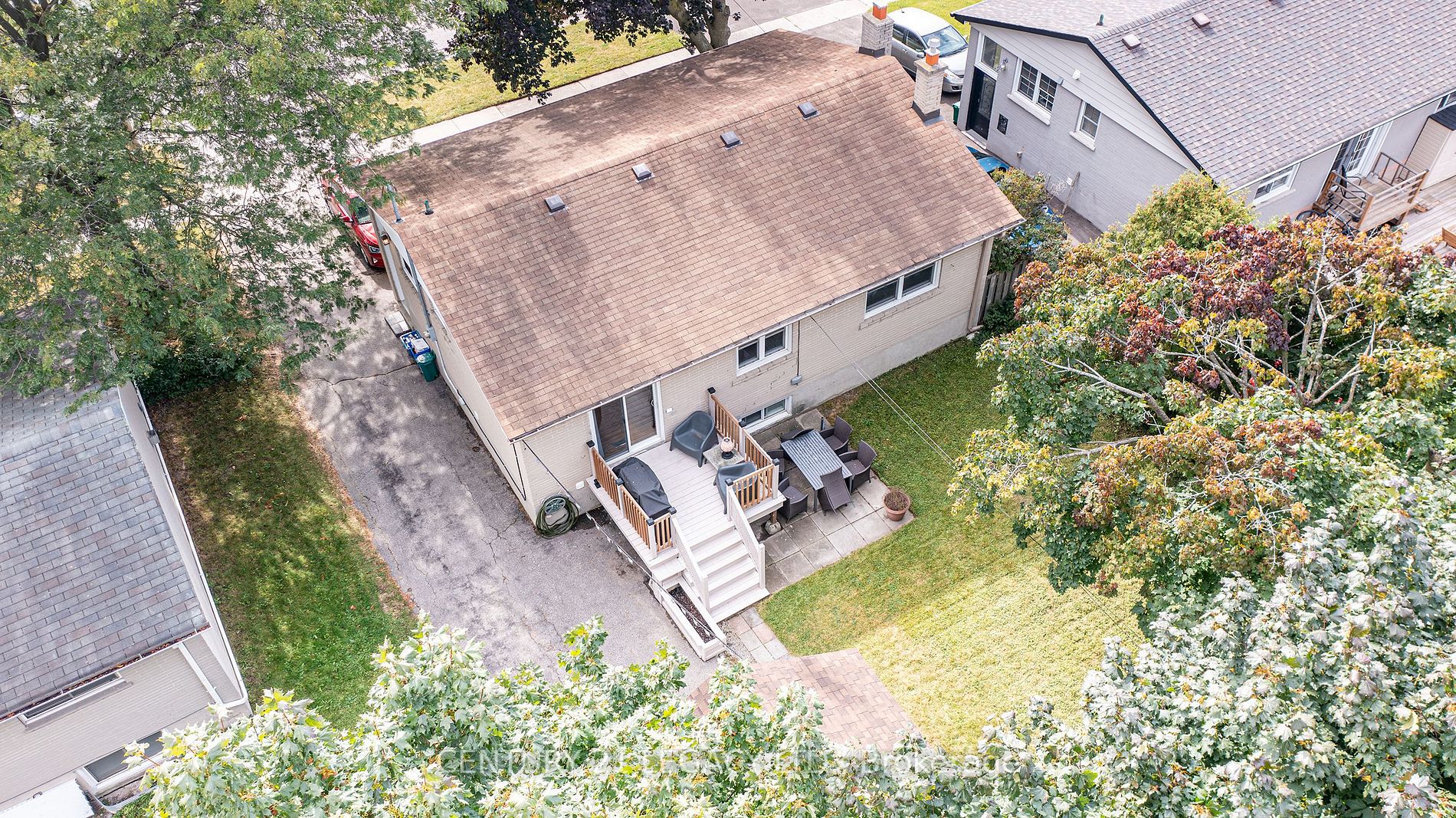 924 Greenwood Crescent