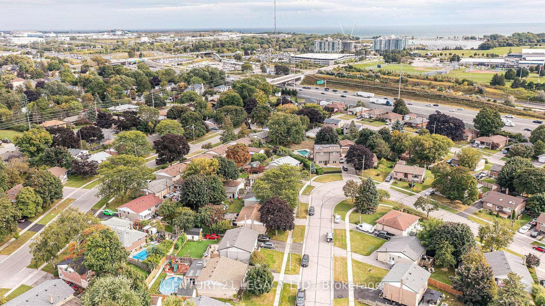 924 Greenwood Cres