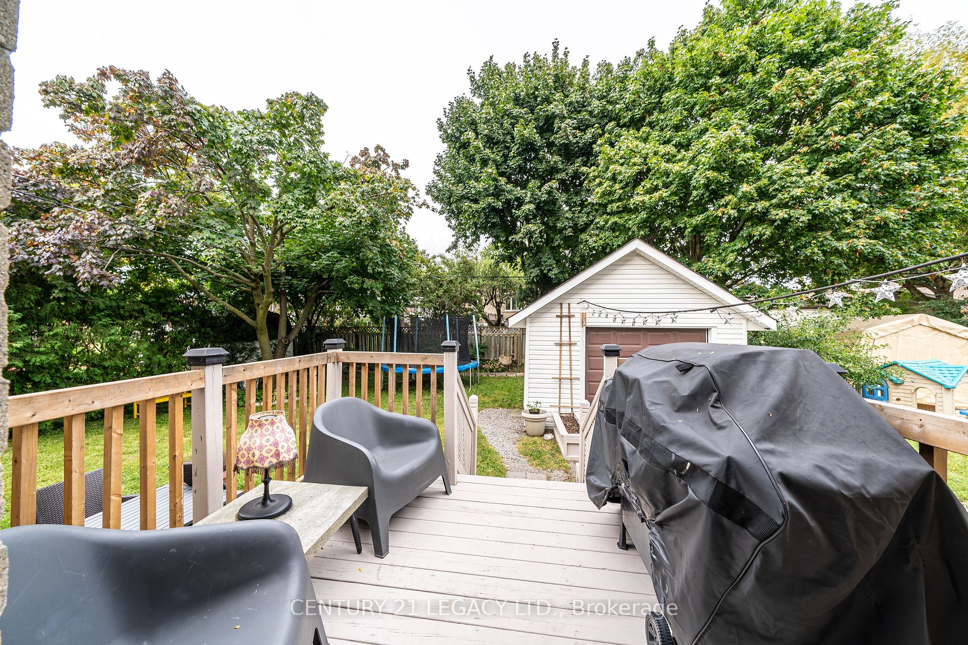 924 Greenwood Crescent