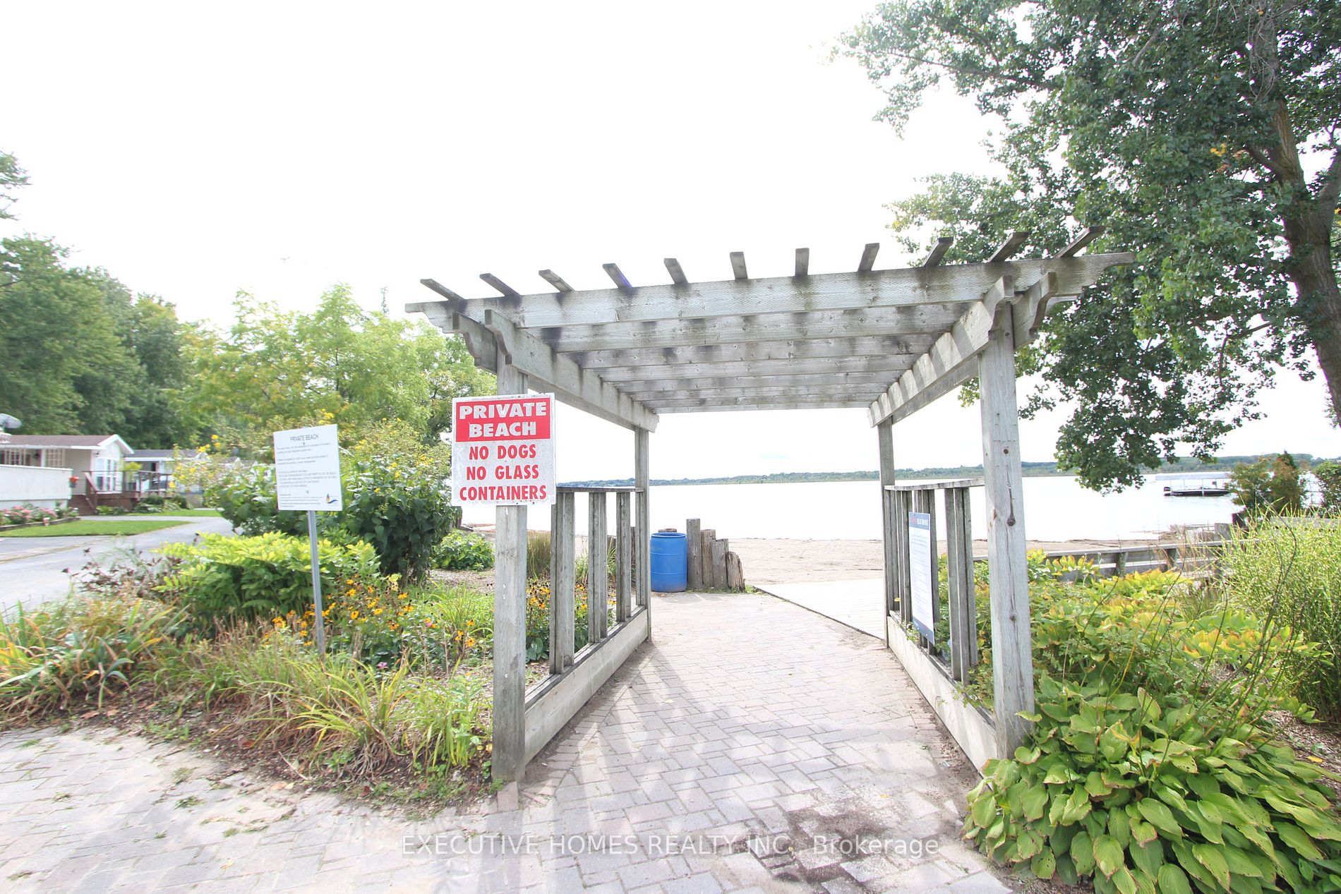 225 Platten Blvd, #121