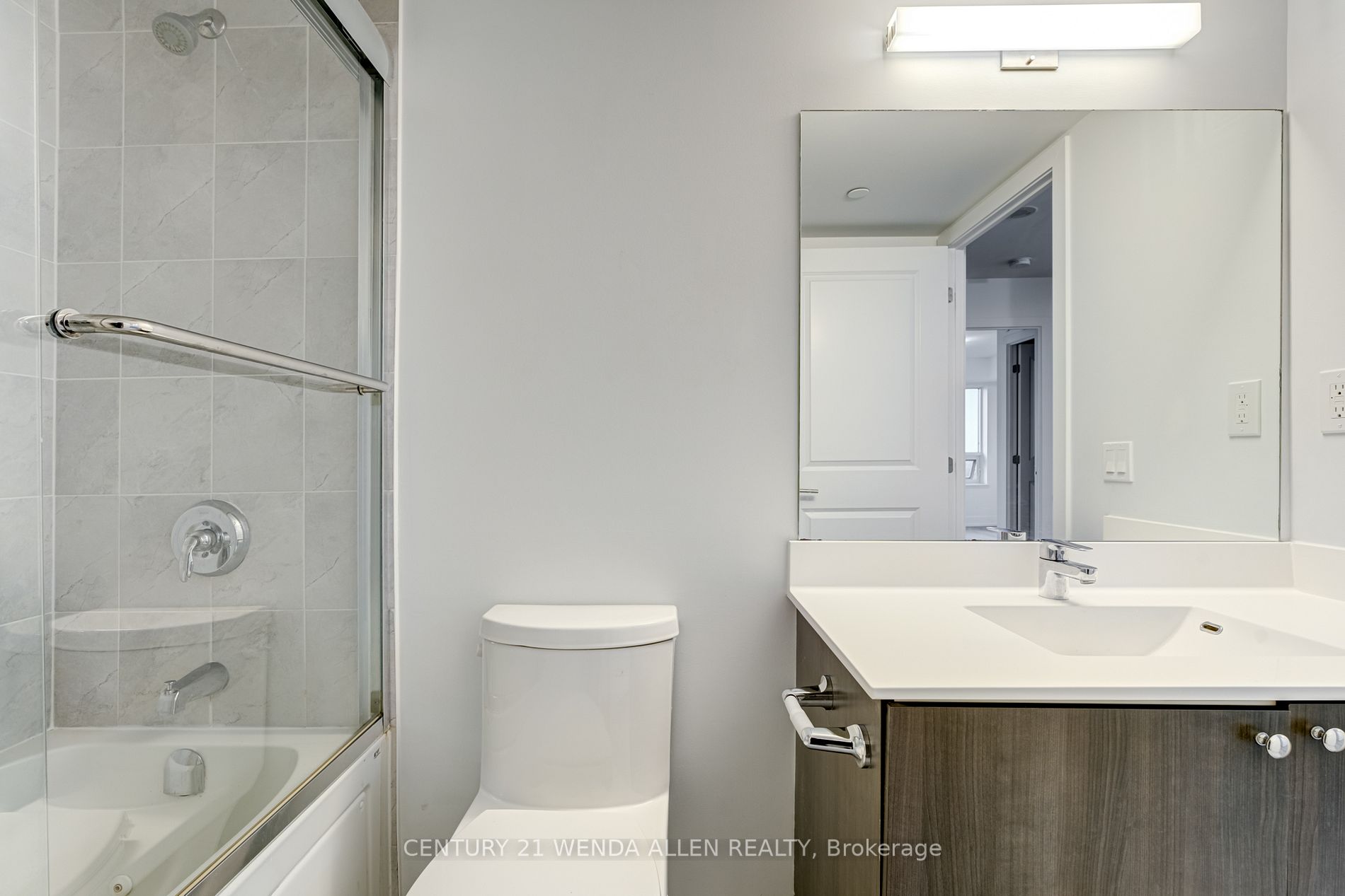 1215 Bayly St, #1308