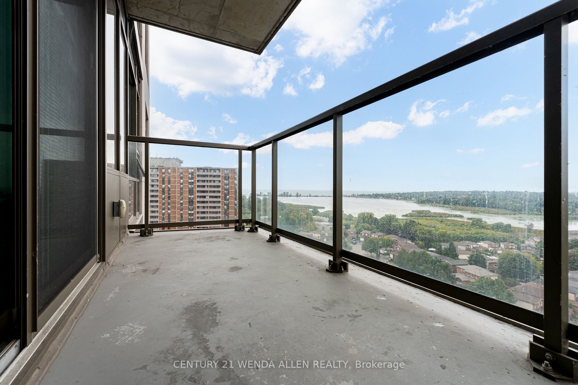 1215 Bayly St, #1308
