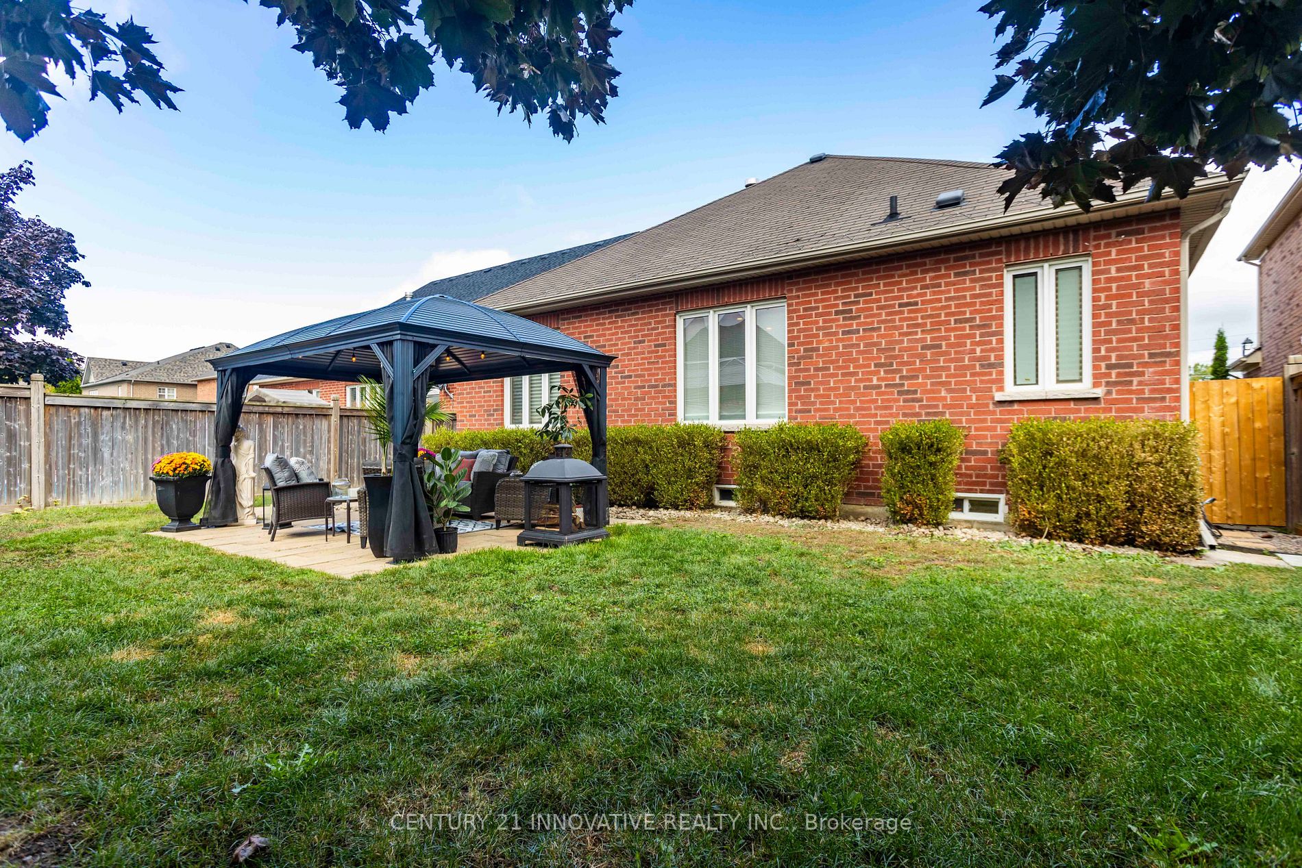 1365 Maddock Dr