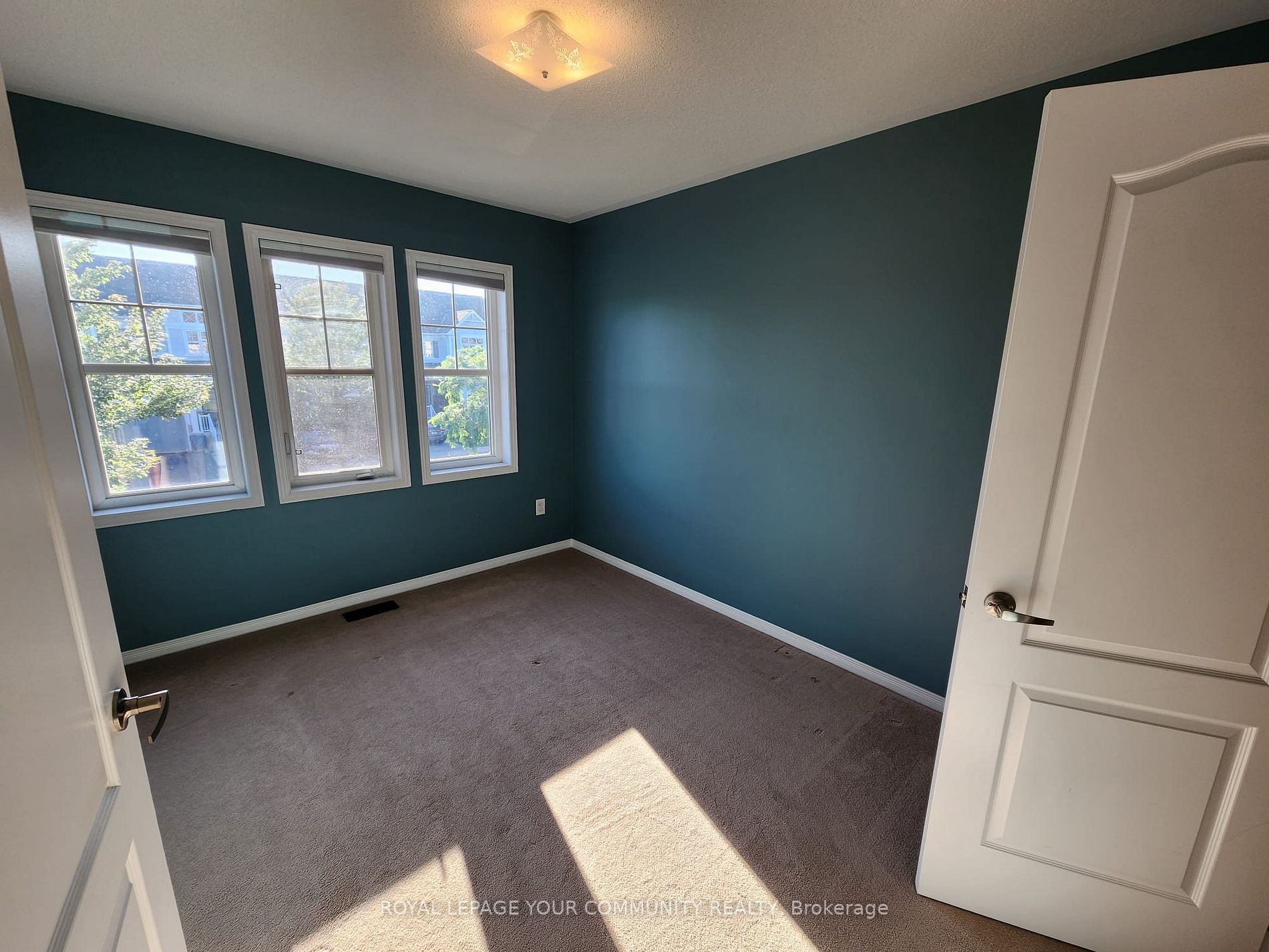 3 Southshore St