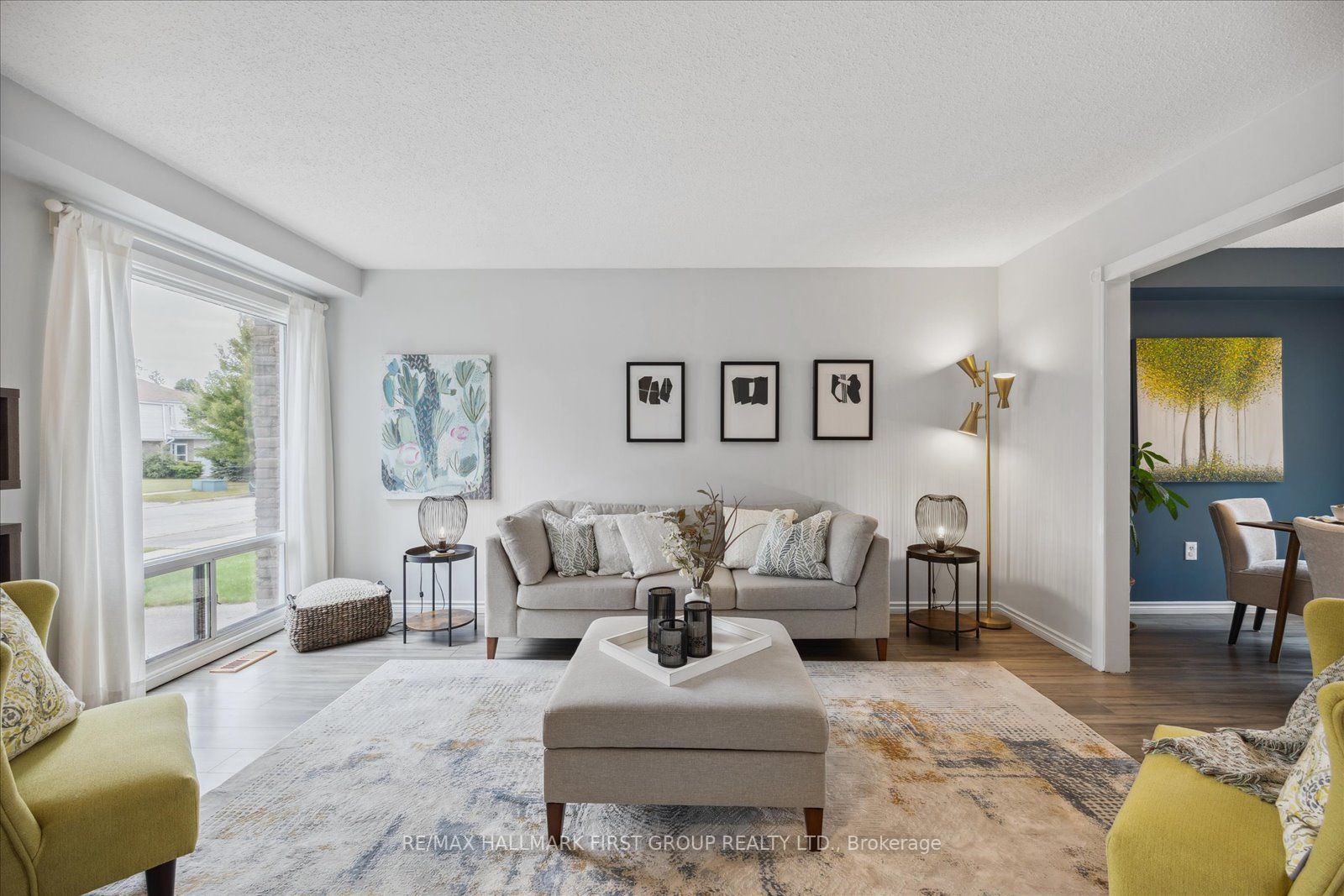 1161 Canborough Crescent