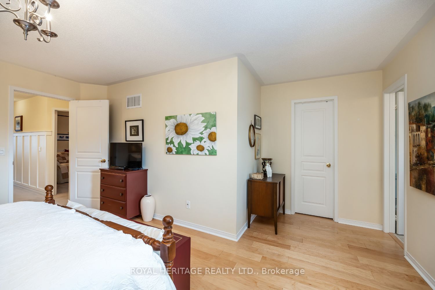 18 Kressman Crt