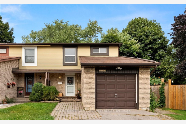 1374 Brands Crt, Pickering