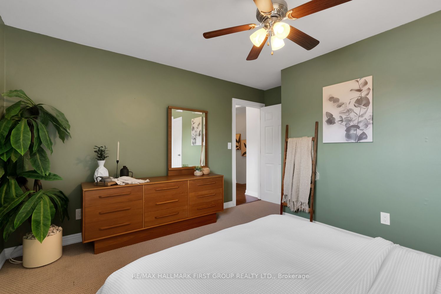 146 Scugog St