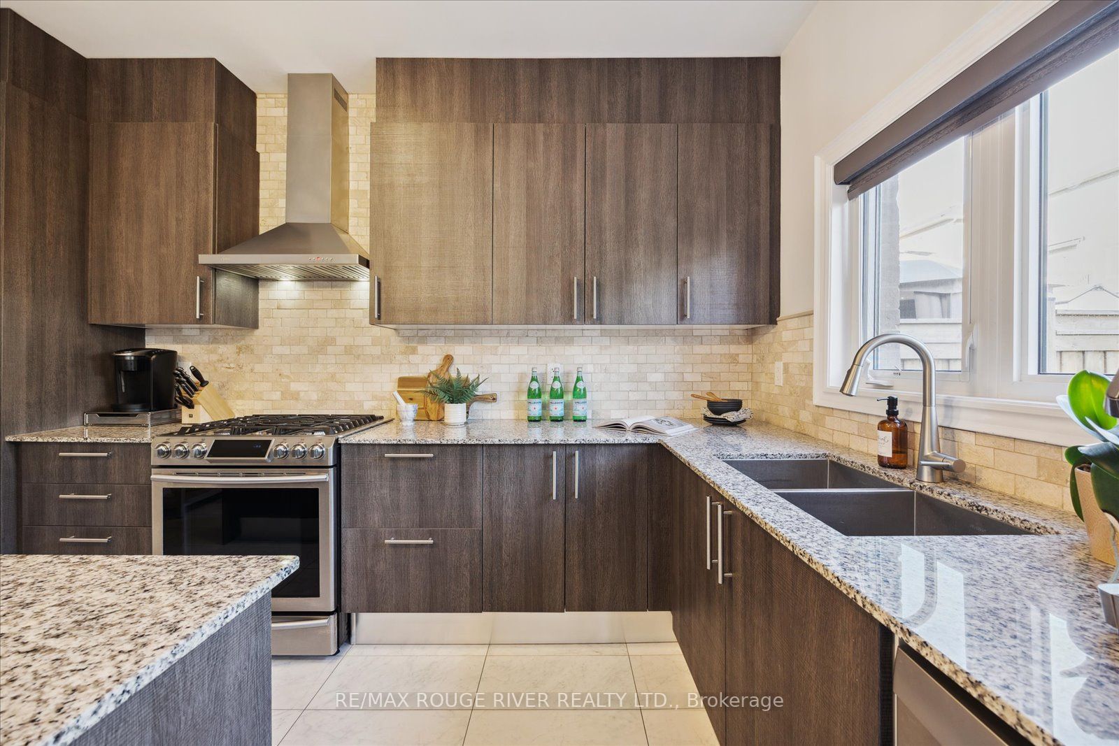 Listing E6818070 - Large Photo # 8