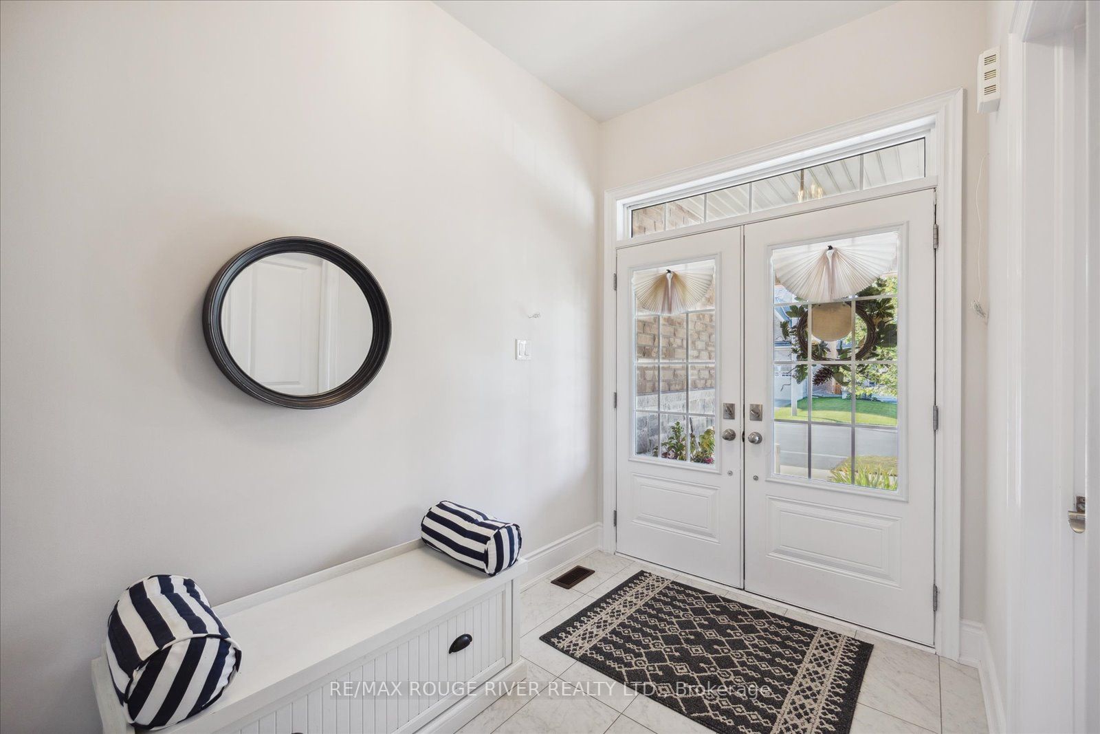 255 Lyle Dr