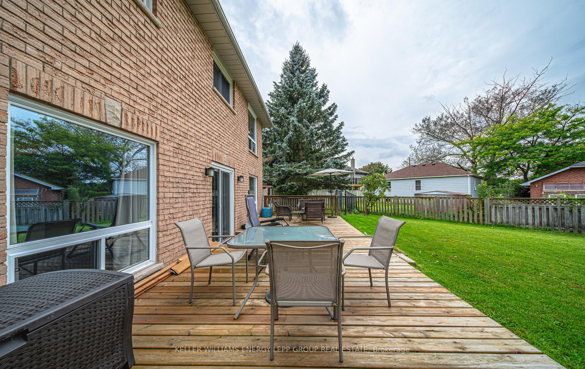 10 Hiscox Crt
