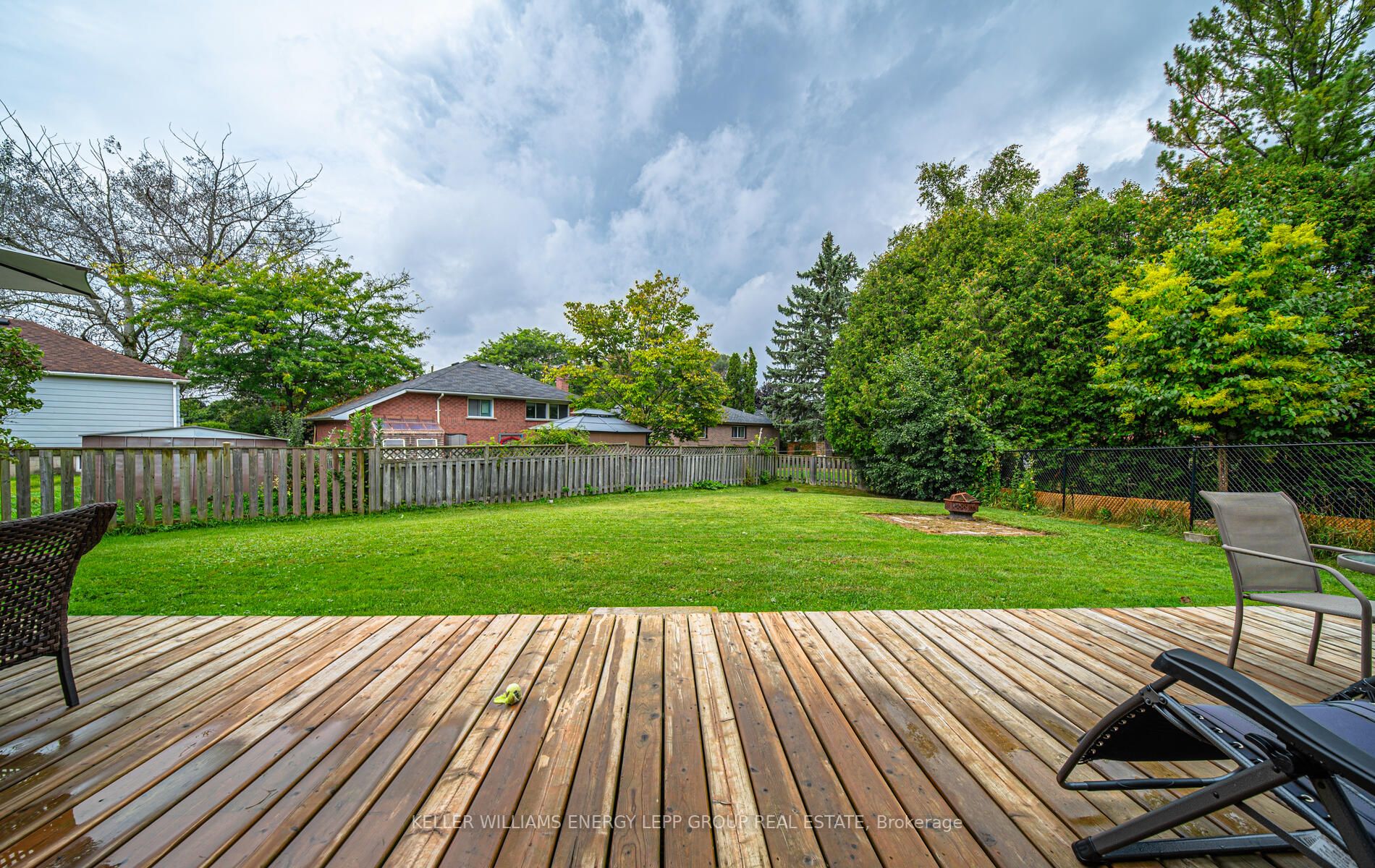 10 Hiscox Crt
