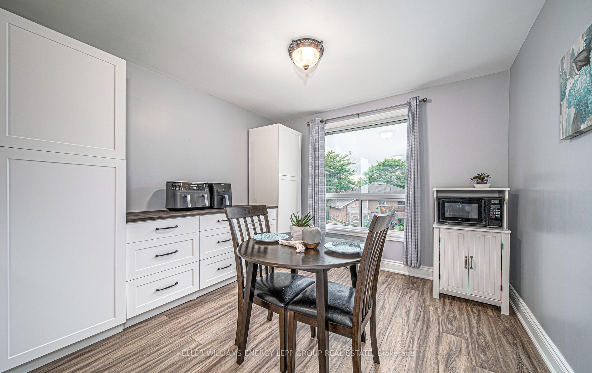 10 Hiscox Crt