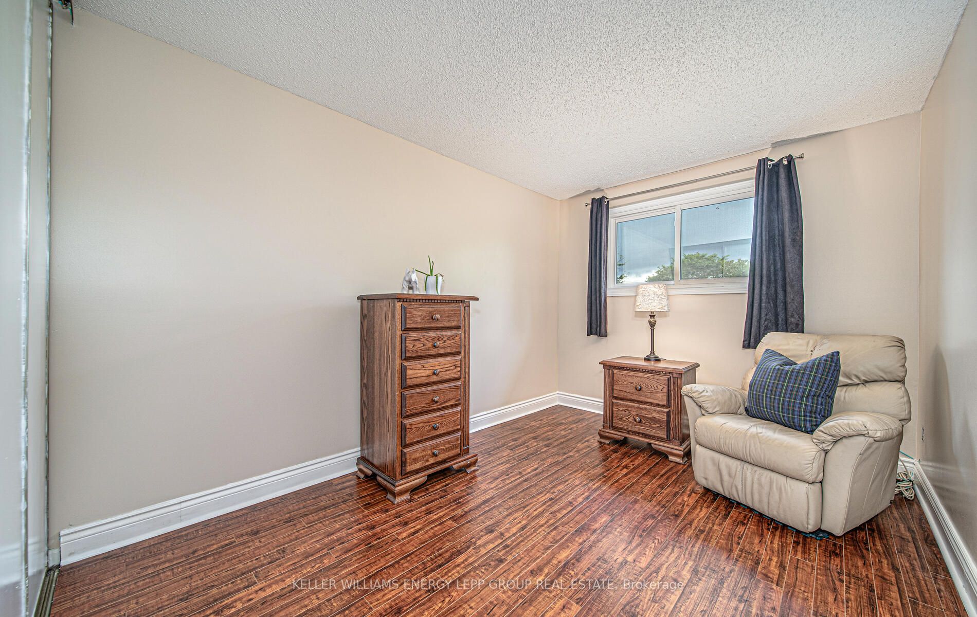 10 Hiscox Crt