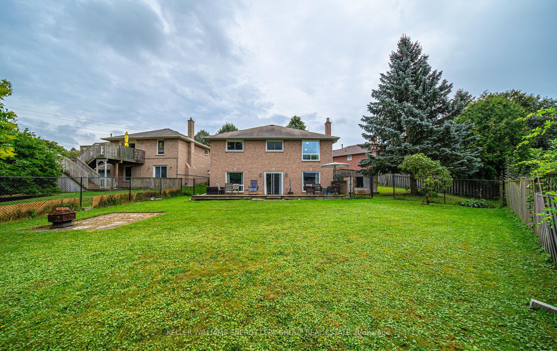 10 Hiscox Crt