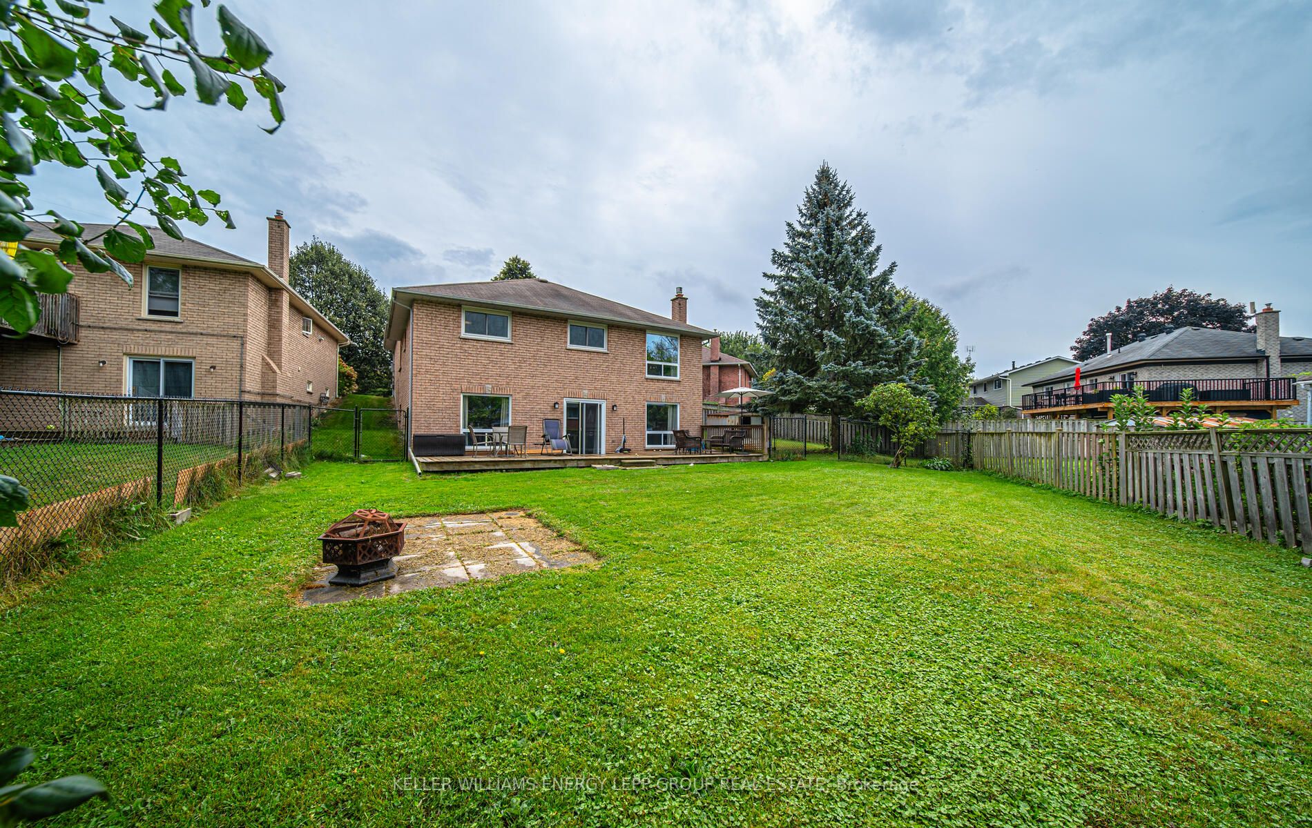 10 Hiscox Crt