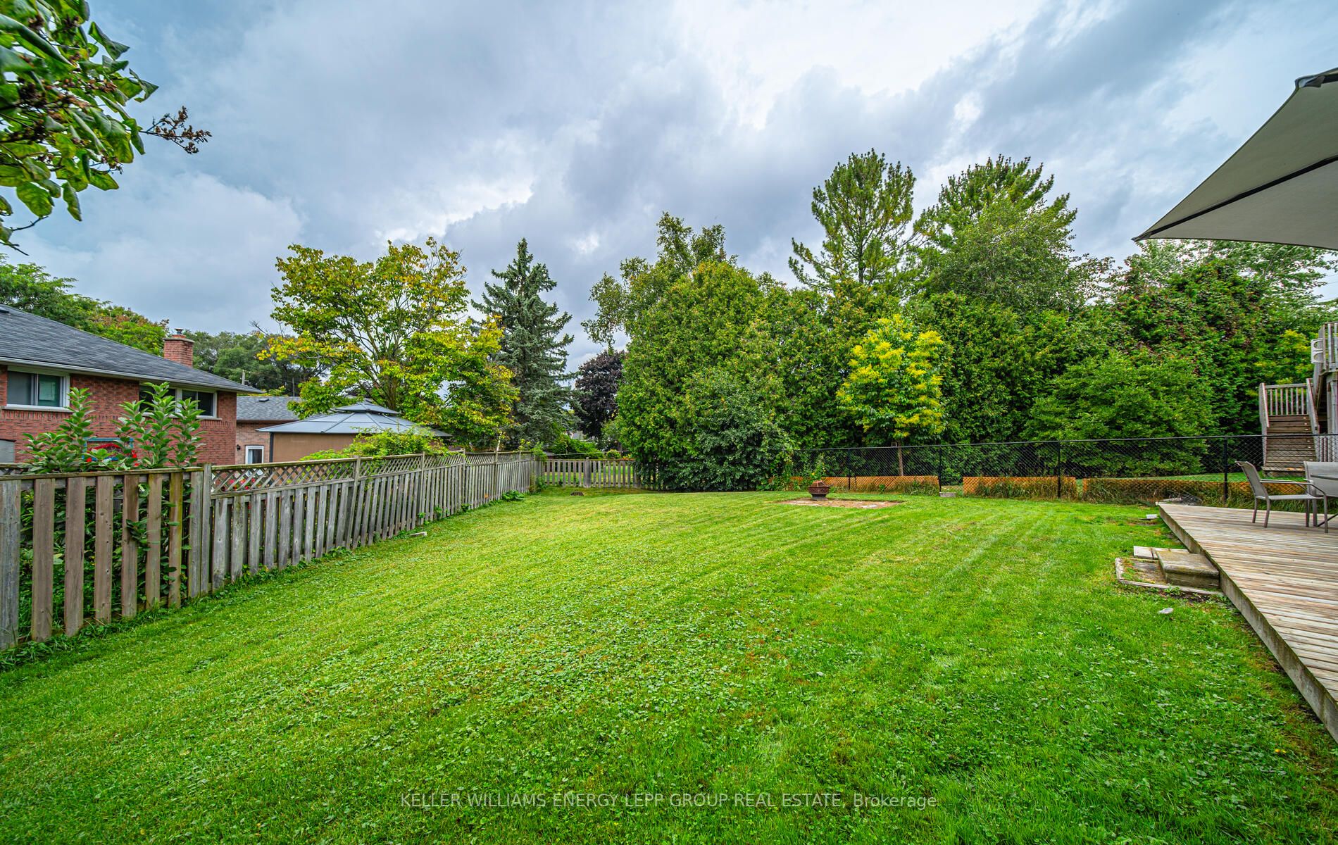 10 Hiscox Crt