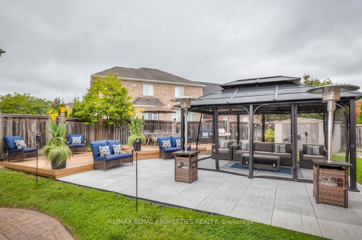 8 Speight Court